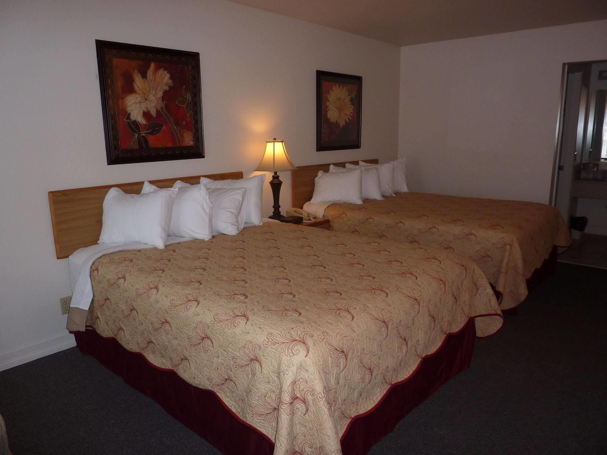Mill Village Motel Eatonville Zewnętrze zdjęcie