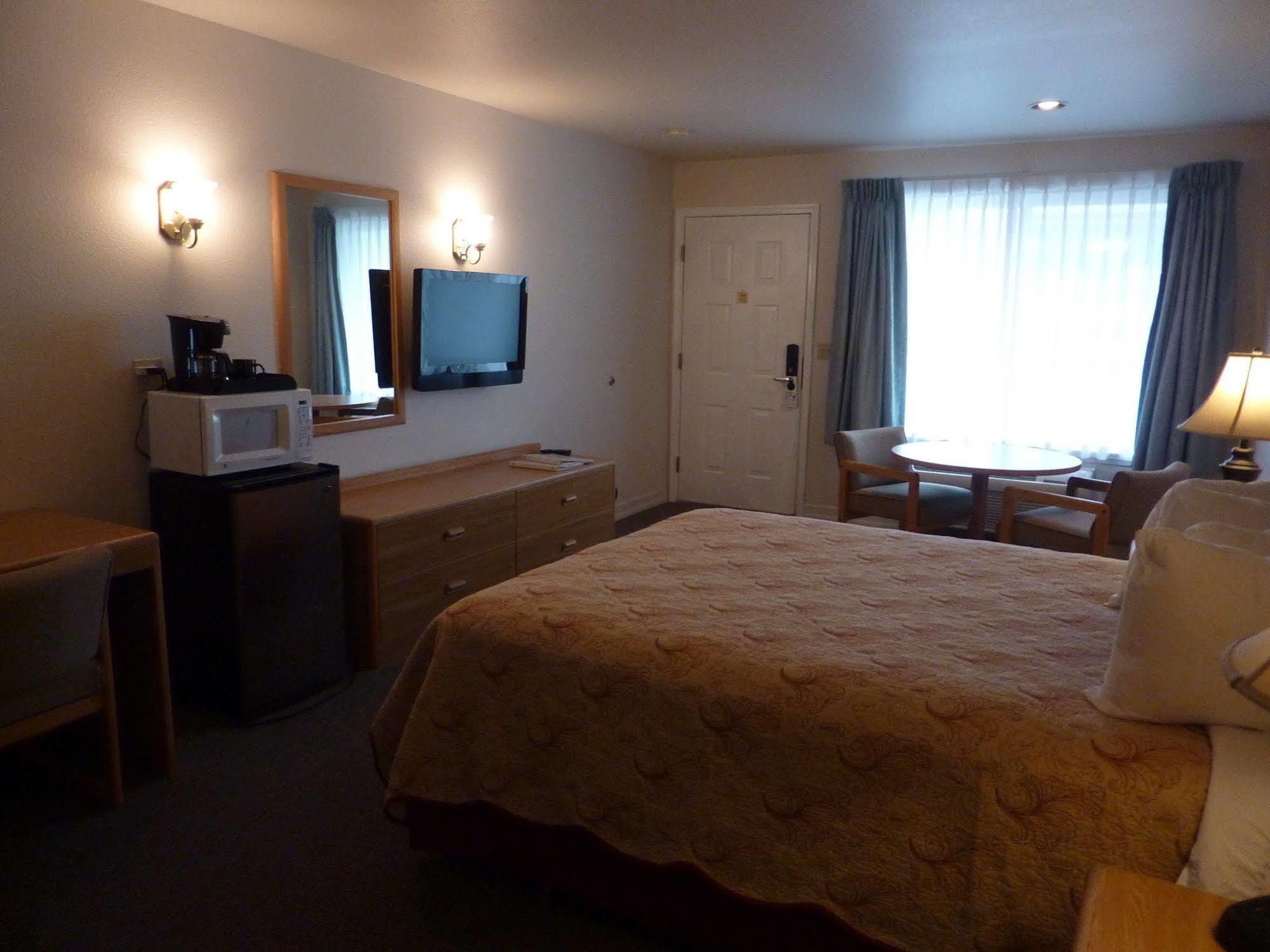 Mill Village Motel Eatonville Zewnętrze zdjęcie