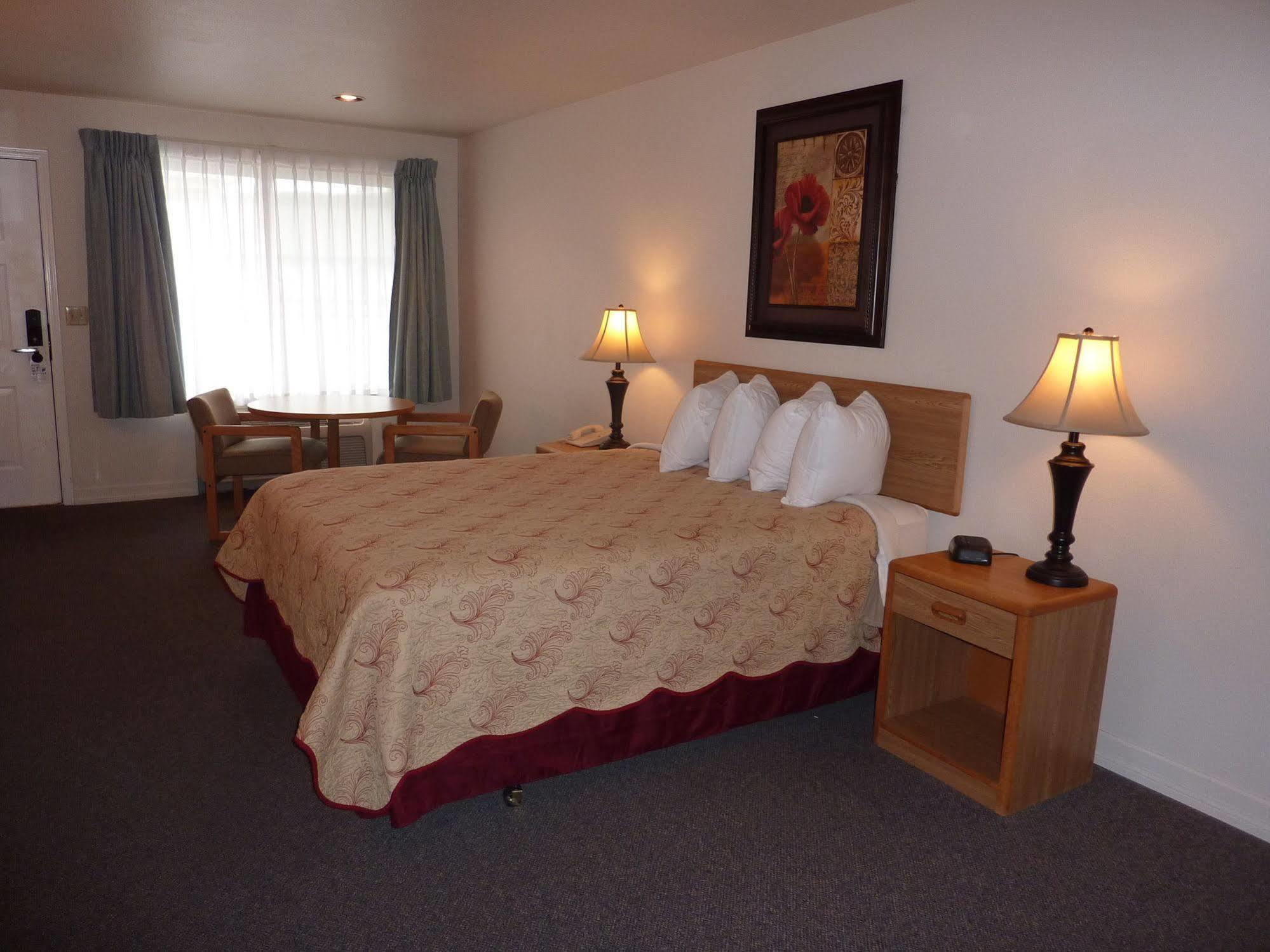 Mill Village Motel Eatonville Zewnętrze zdjęcie
